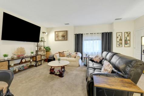 520 Victor Street Saddle Brook NJ 07663