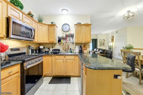 520 Victor Street Saddle Brook NJ 07663