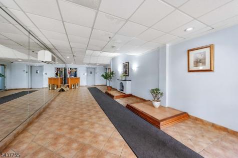 704 N Broad Street Elizabeth NJ 07208