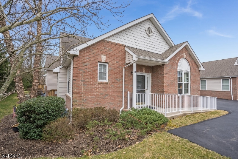 3 Indian Plantation Street Raritan NJ 08822