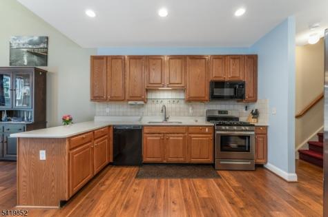 3 Indian Plantation Street Raritan NJ 08822