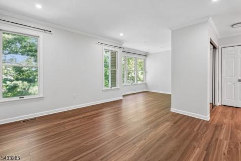 48 Eton Court Bedminster NJ 07921