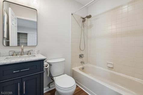 48 Eton Court Bedminster NJ 07921