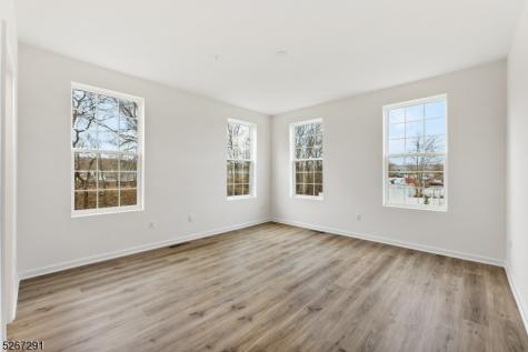86 Depot Way Dunellen NJ 08812