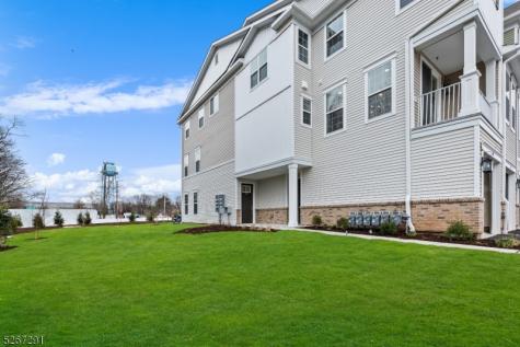 86 Depot Way Dunellen NJ 08812
