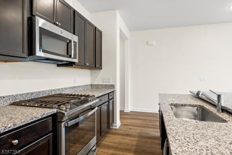 86 Depot Way Dunellen NJ 08812