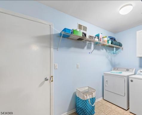 170 Whisper Way E. Roxbury NJ 07852