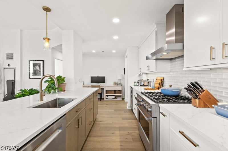 1025 Maxwell Lane Hoboken NJ 07030
