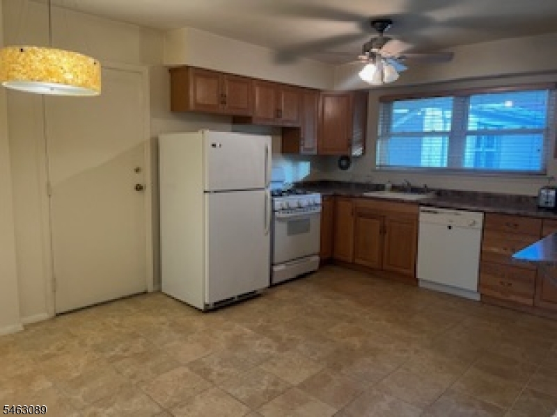 406 Cranbury Road Apt 3 East Brunswick NJ 08816