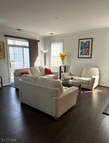182 Brittany Court Clifton NJ 07013