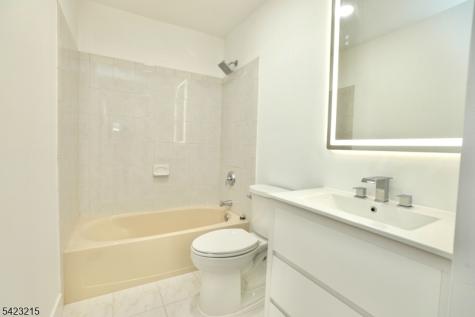 330 Winthrop Drive Nutley NJ 07110