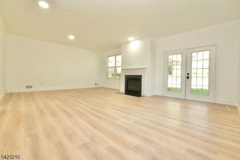 330 Winthrop Drive Nutley NJ 07110