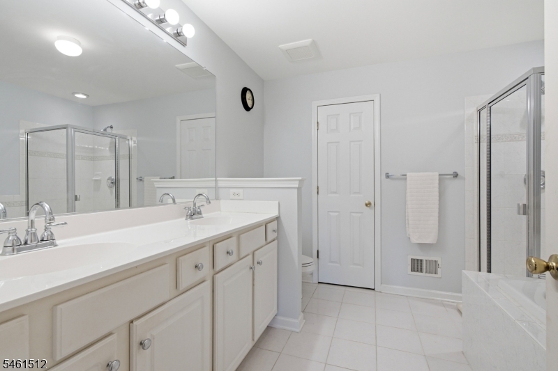 16 Magnolia Way North Haledon NJ 07508