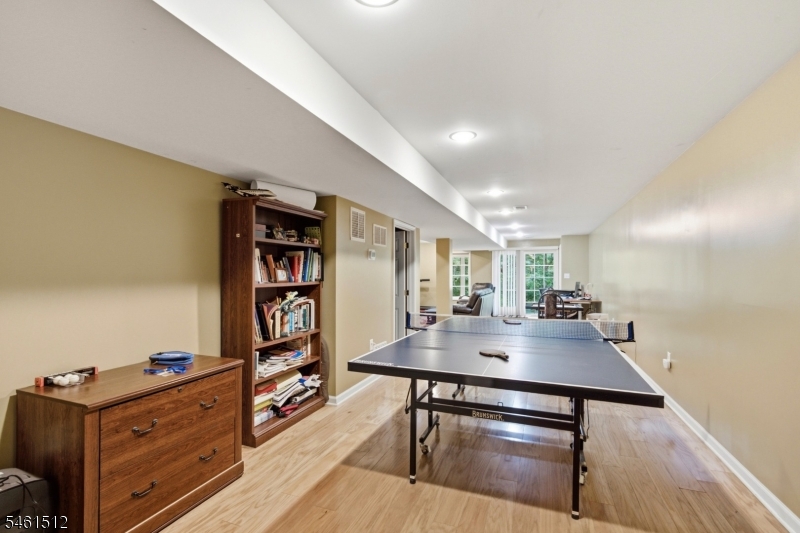 16 Magnolia Way North Haledon NJ 07508