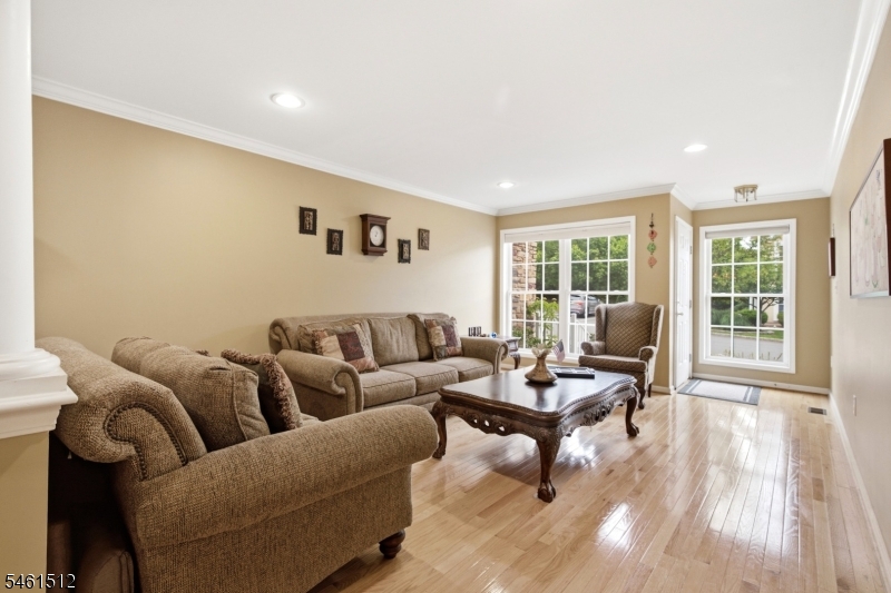 16 Magnolia Way North Haledon NJ 07508