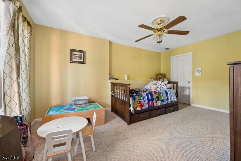 44 Red Oak Terrace Jefferson NJ 07438