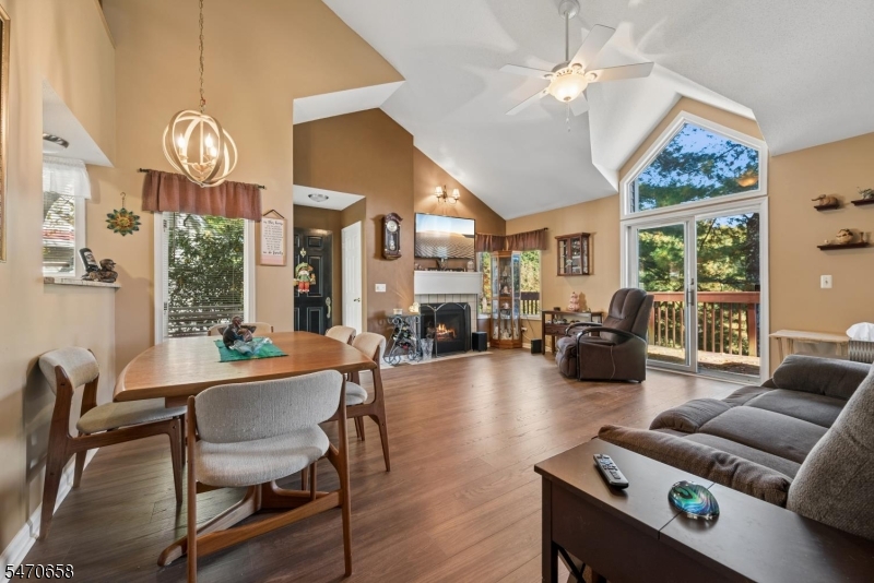 44 Red Oak Terrace Jefferson NJ 07438