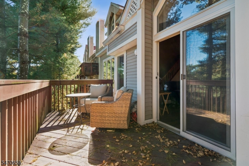 44 Red Oak Terrace Jefferson NJ 07438