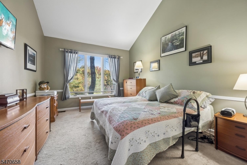 44 Red Oak Terrace Jefferson NJ 07438
