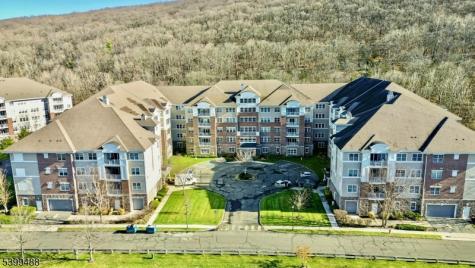 3121 Warrens Way Wanaque NJ 07465