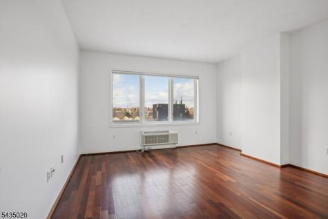 3110 City Place Edgewater NJ 07020