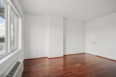 3110 City Place Edgewater NJ 07020