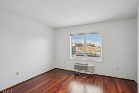 3110 City Place Edgewater NJ 07020
