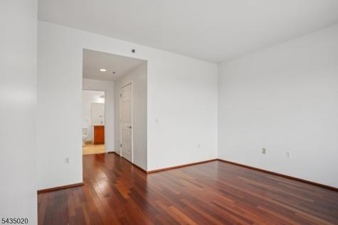3110 City Place Edgewater NJ 07020
