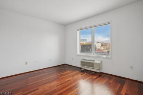 3110 City Place Edgewater NJ 07020