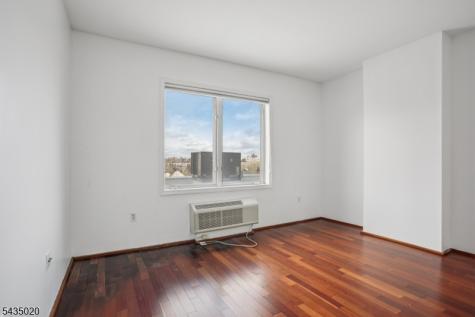 3110 City Place Edgewater NJ 07020