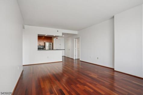 3110 City Place Edgewater NJ 07020