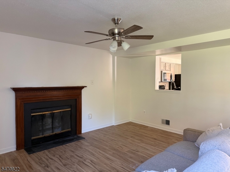 39 Constitution Way Franklin NJ 07416