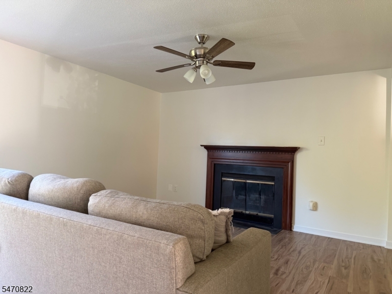 39 Constitution Way Franklin NJ 07416