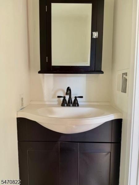 39 Constitution Way Franklin NJ 07416