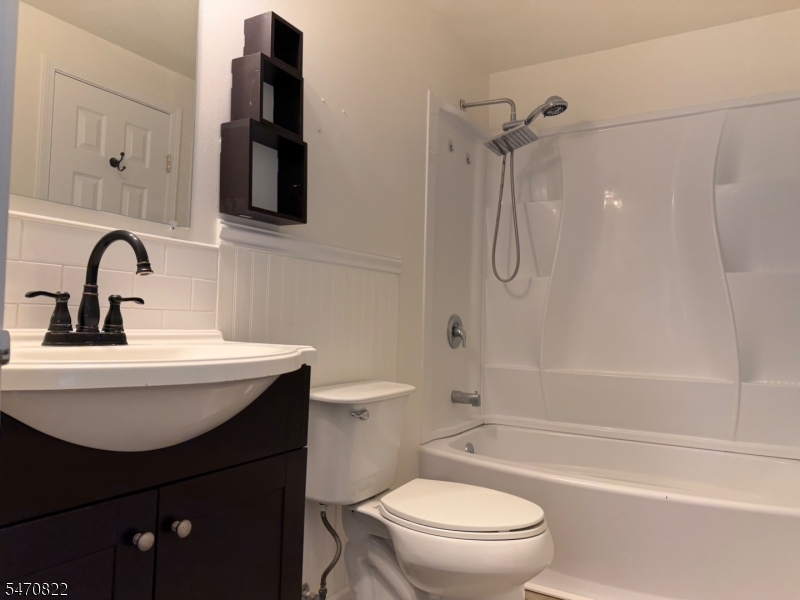 39 Constitution Way Franklin NJ 07416
