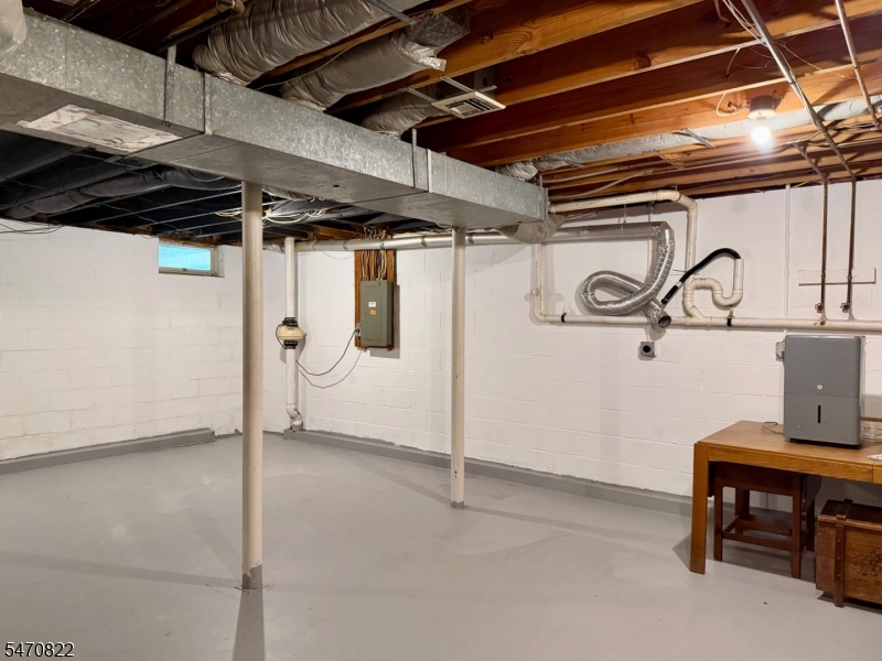39 Constitution Way Franklin NJ 07416