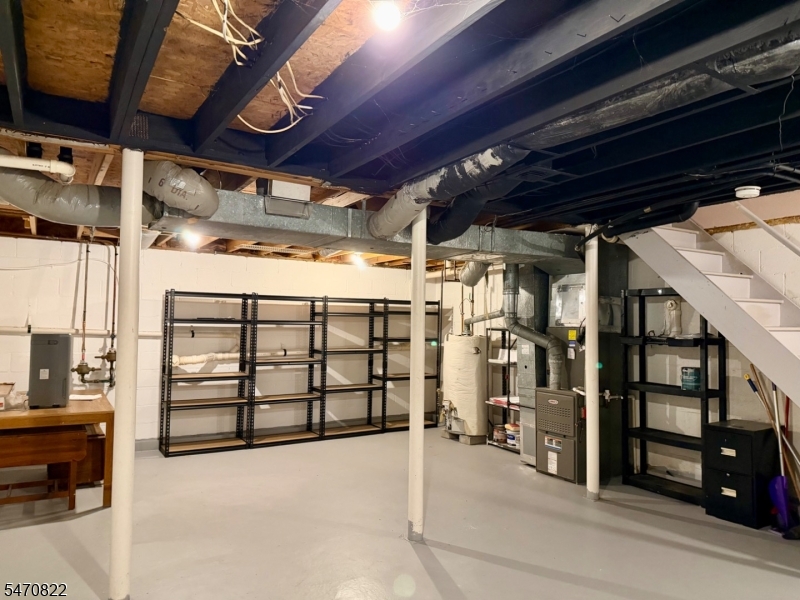 39 Constitution Way Franklin NJ 07416