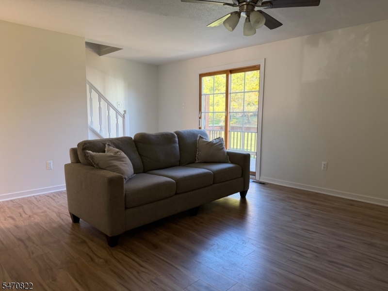 39 Constitution Way Franklin NJ 07416