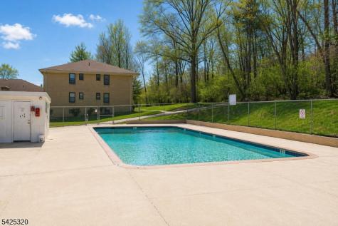 401 Us Highway 22 North Plainfield NJ 07060