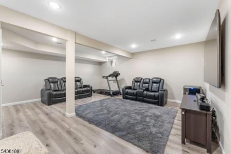 78 Valerie Drive Manville NJ 08835