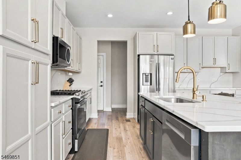 1 Aspen Drive Cedar Grove NJ 07009
