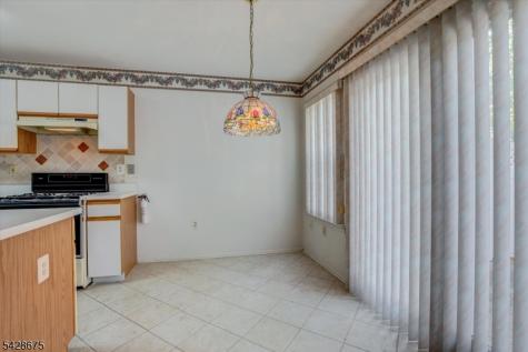11 Letts Court Sayreville NJ 08872
