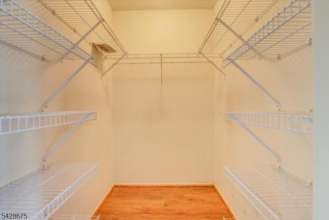 11 Letts Court Sayreville NJ 08872