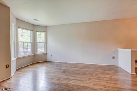11 Letts Court Sayreville NJ 08872