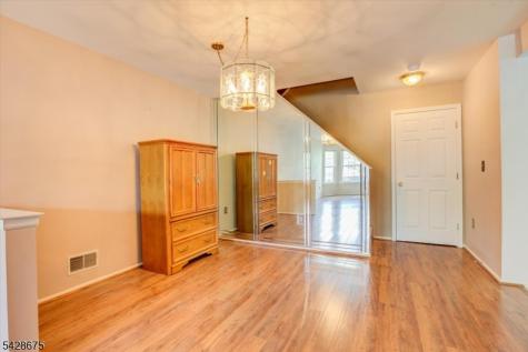 11 Letts Court Sayreville NJ 08872