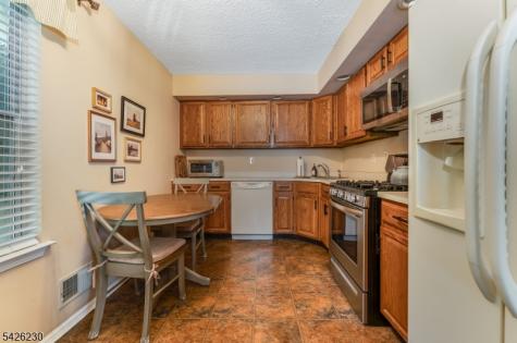1501 Longley Ct Ondo Branchburg NJ 08876