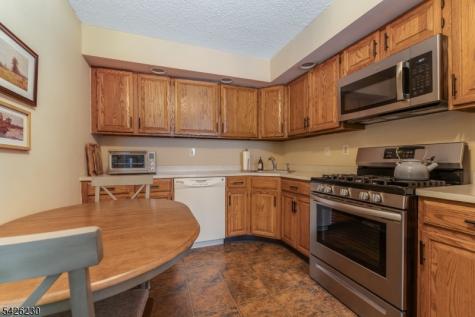 1501 Longley Ct Ondo Branchburg NJ 08876