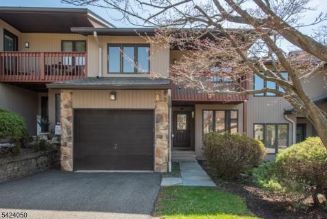 141 Wedgewood Dr18 Woodland Park NJ 07424