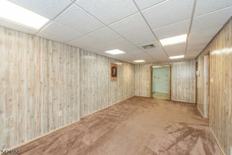 141 Wedgewood Dr18 Woodland Park NJ 07424