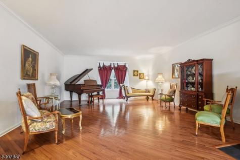 41 Catamaran Court Mount Arlington NJ 07856